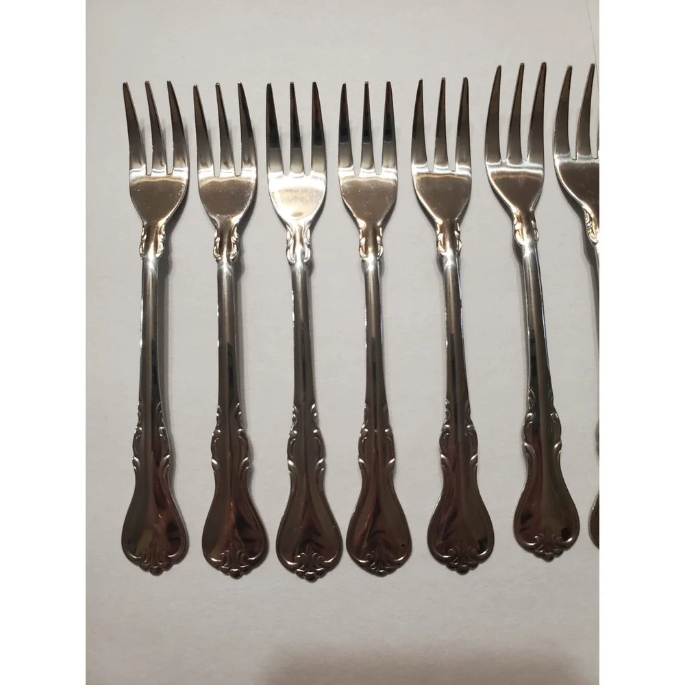 Melinda by CAMBRIDGE Silver Stainless Glossy Scroll Outline (12) Cocktail Spoons